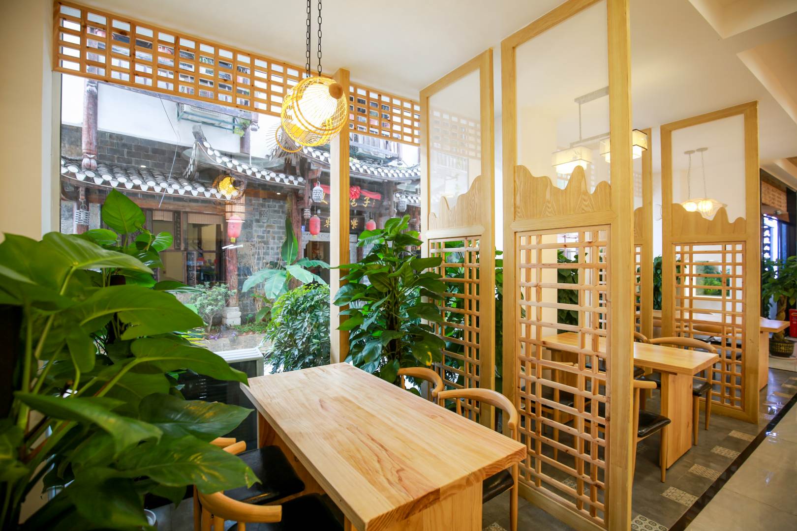 武陵山水客栈(张家界森林公园标志门店)