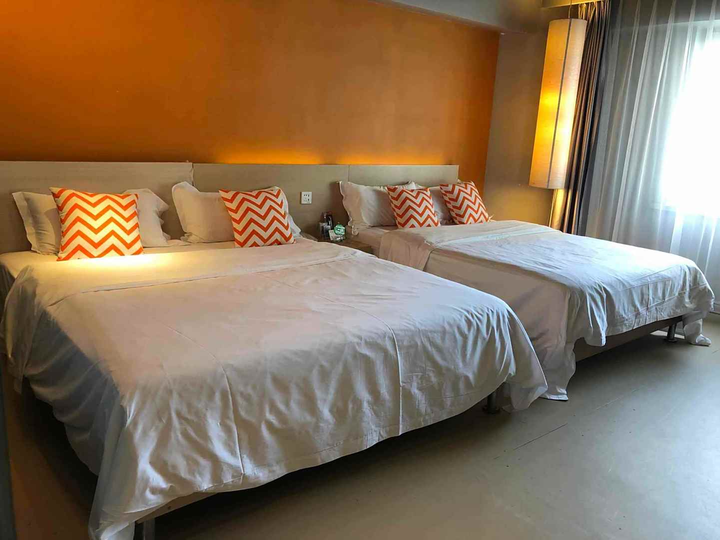 家1连锁酒店(兴华路店)