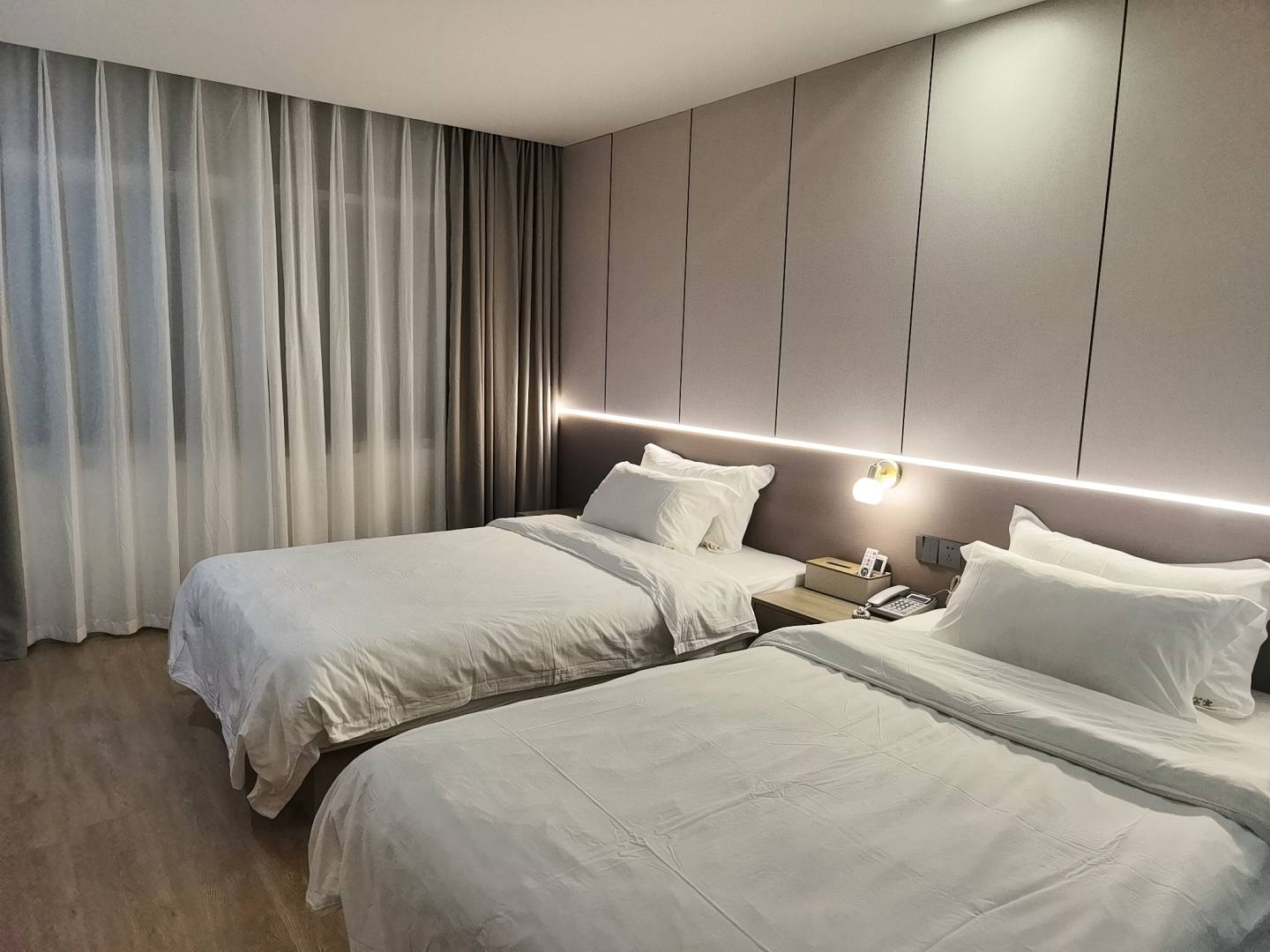 美滋缘宾馆(大学城金屿地铁站店)