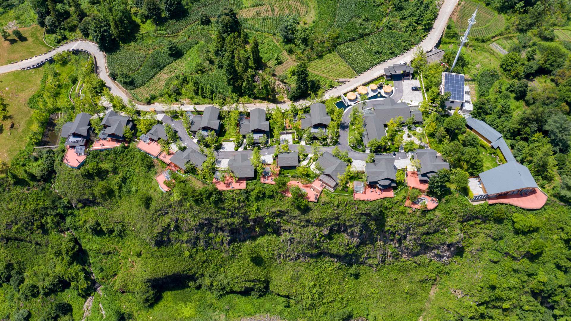银杏小镇半山悬崖酒店