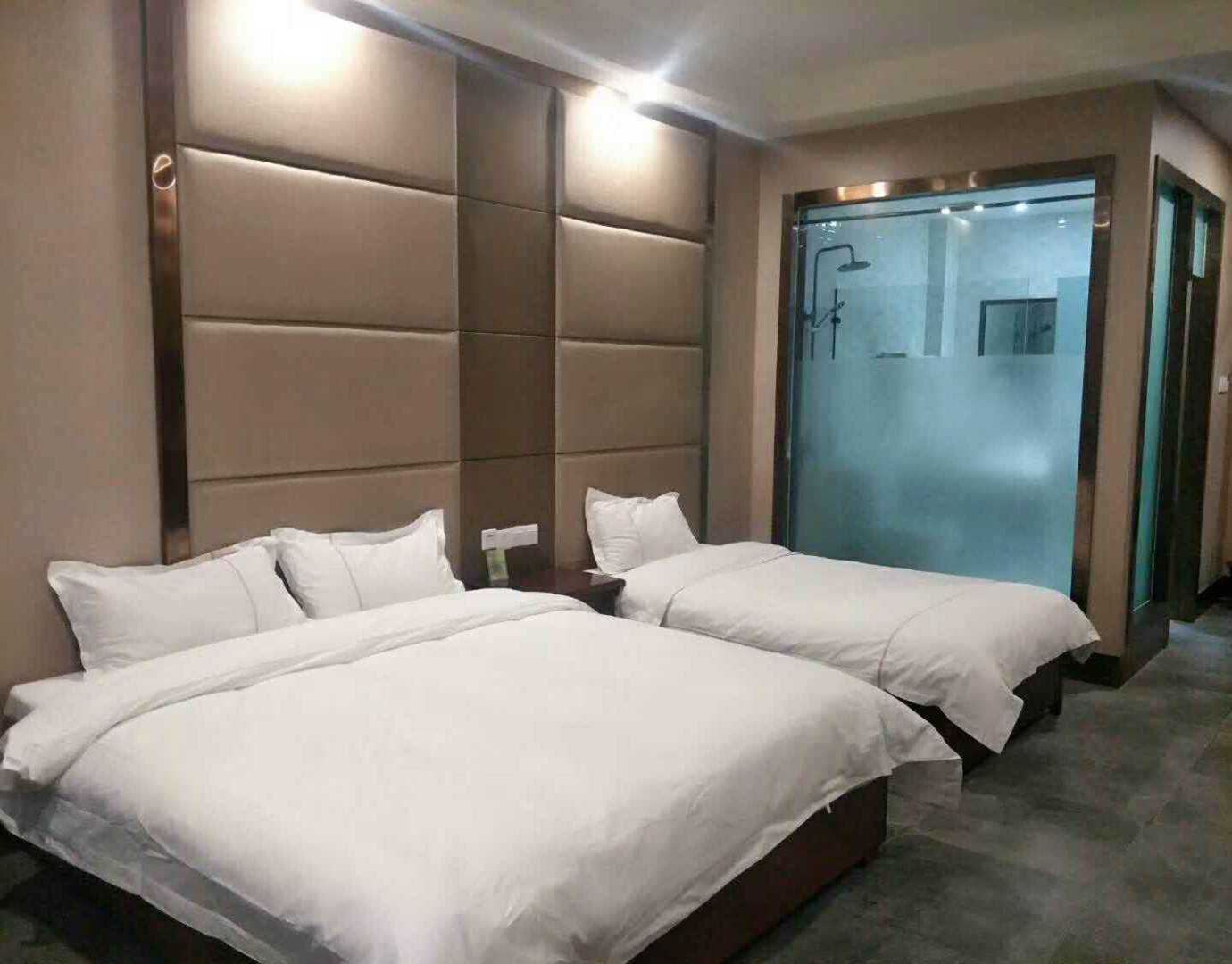 华宝宾馆(客运站店)
