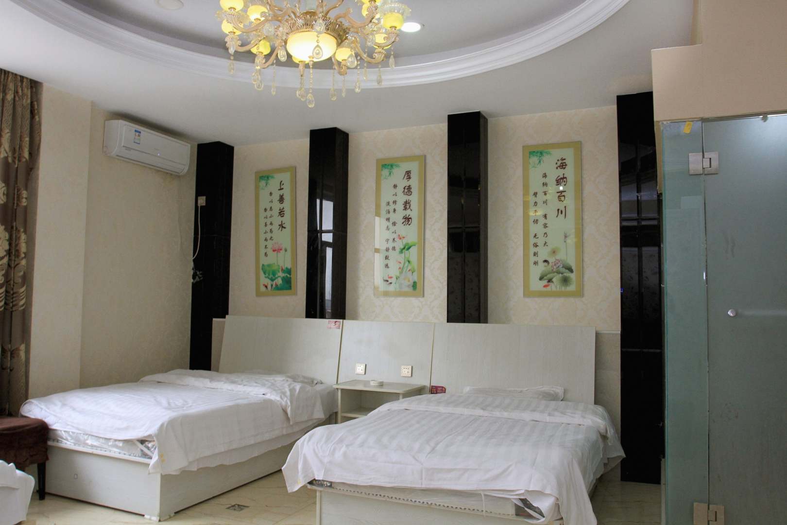 海泉酒店(哈察尔大街)