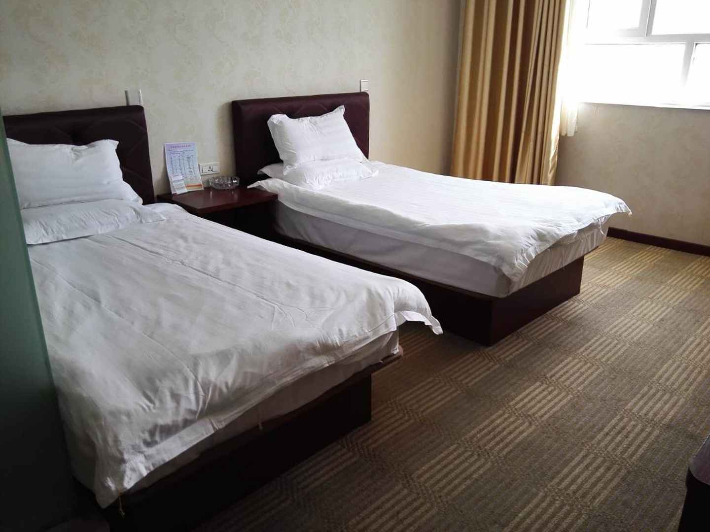 博尔塔拉胡杨客栈