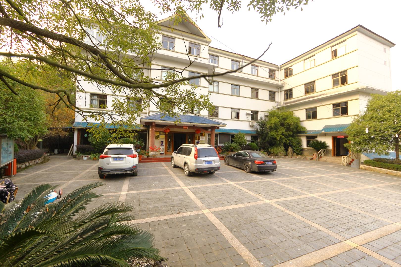 五悅景區連鎖酒店(上饒百靈草店)