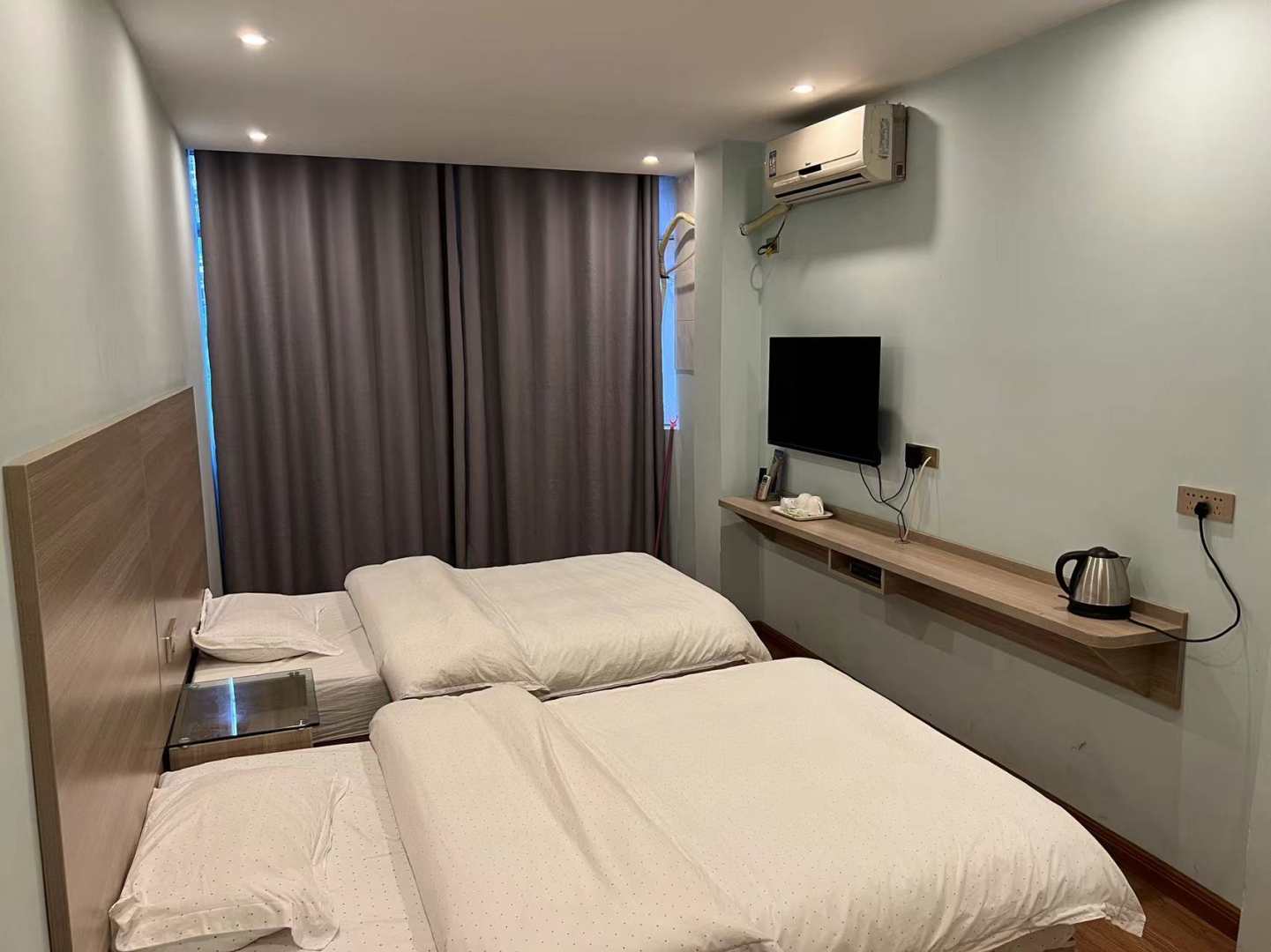 兴发宾馆(航五路店)