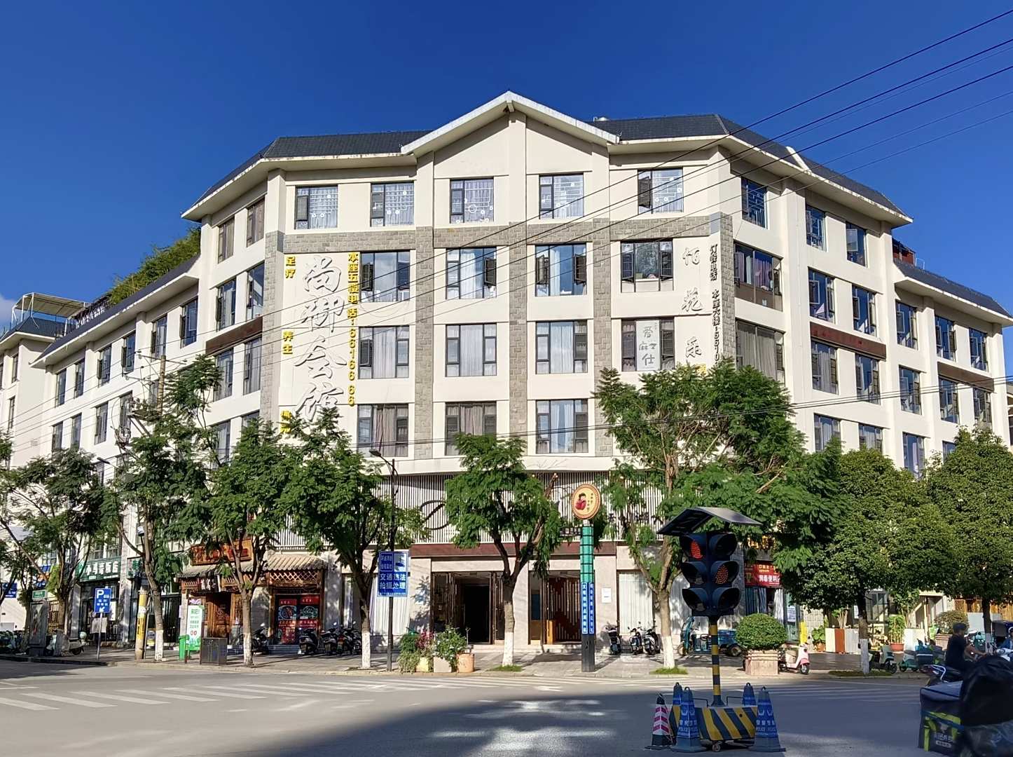 抚仙湖y酒店