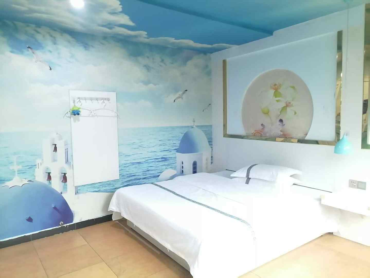 东莞鸿源旅馆(东城地铁站雍华庭店)