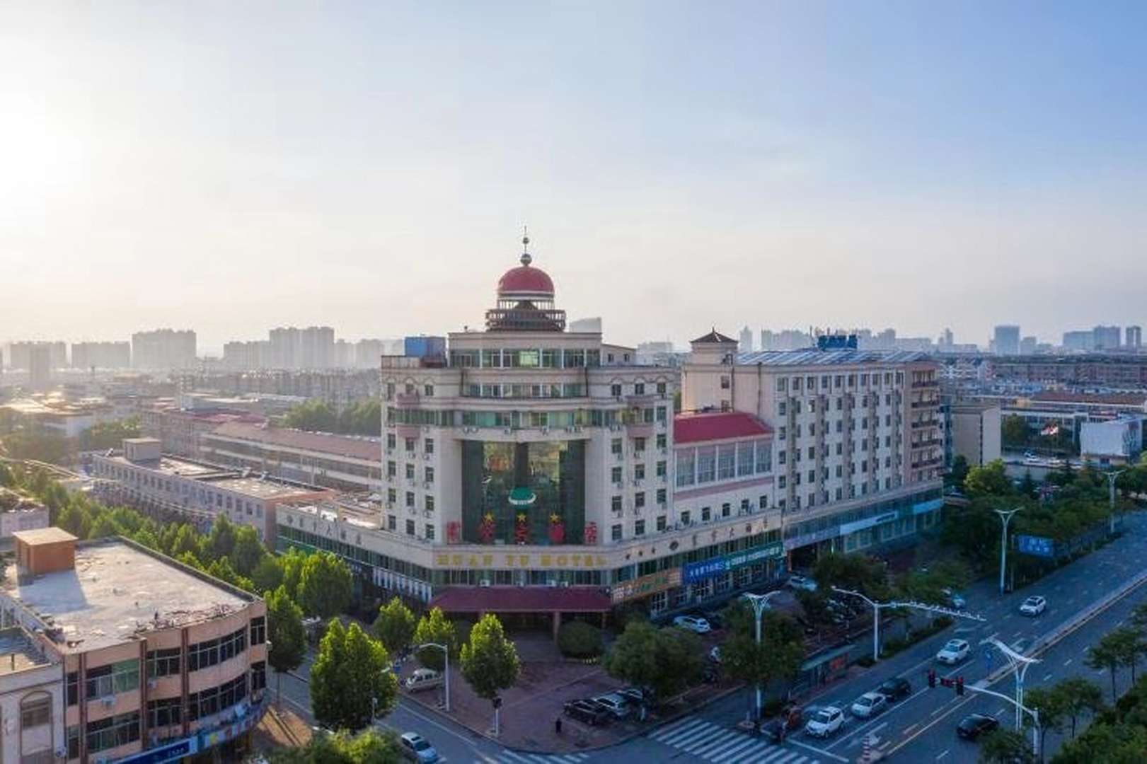 宇寰大酒店(沂水东方购物中心长安南路店)