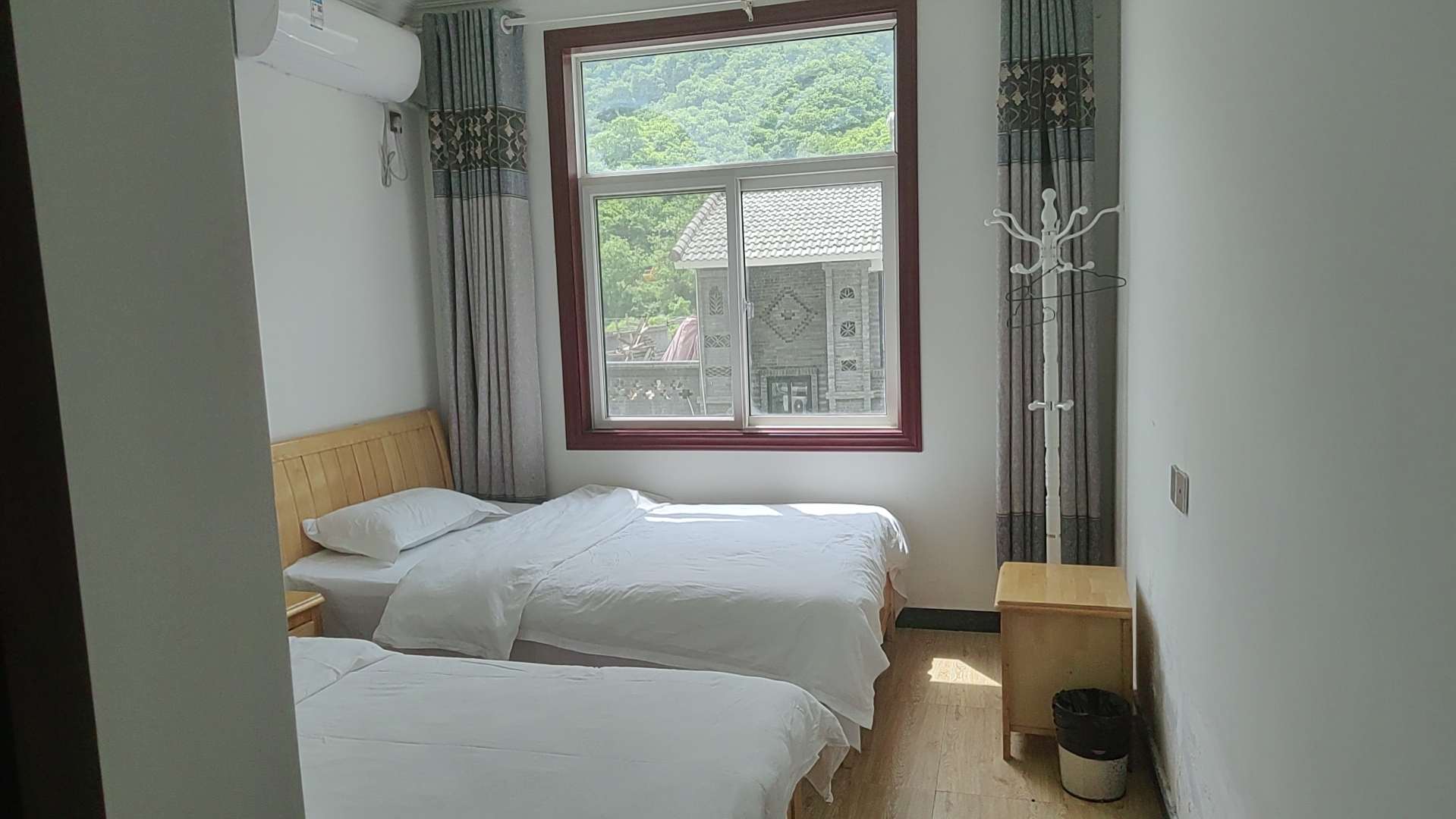 湖北私房菜客栈(柞水营盘镇终南山寨店)