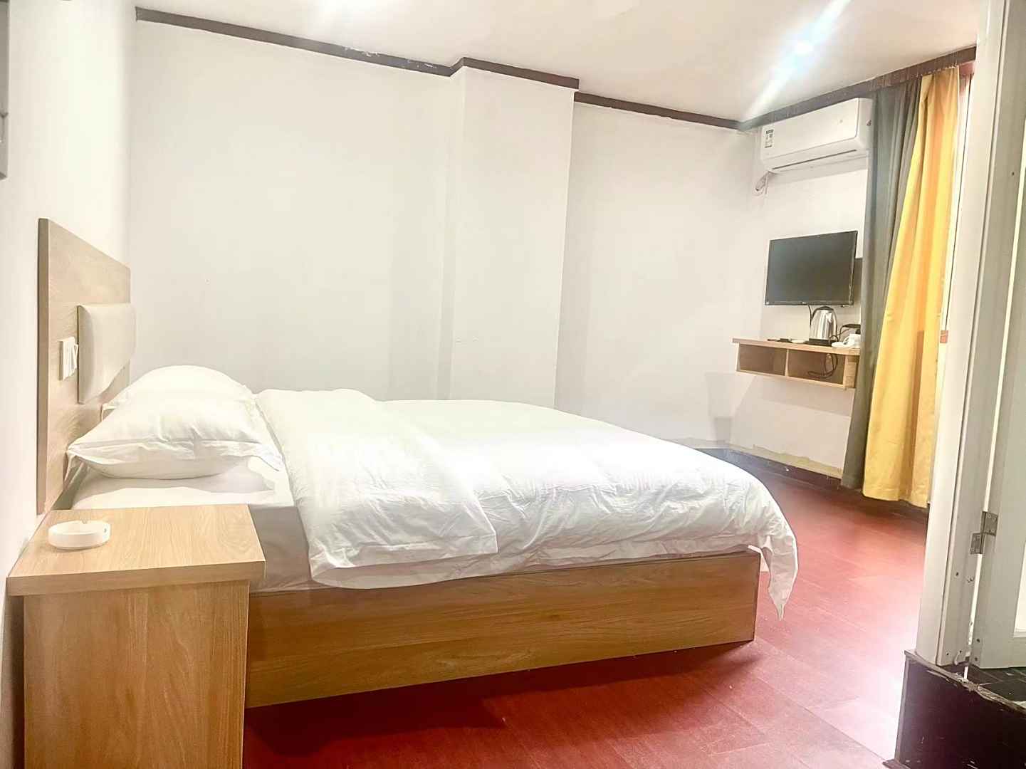 衡阳和泰宾馆(衡阳站店)