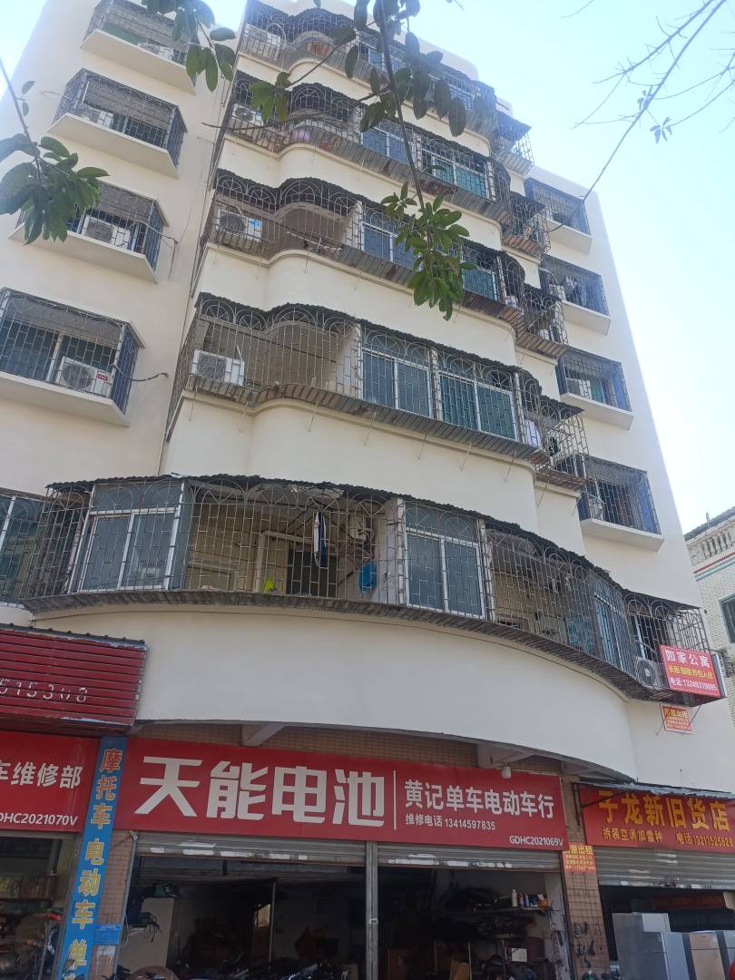 如家公寓(惠州三栋镇店)