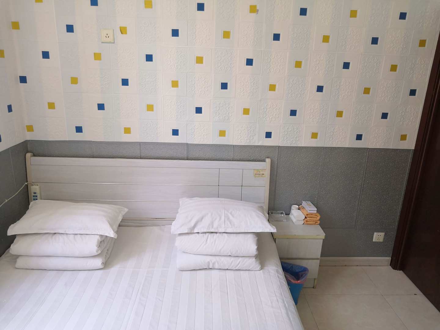 鑫爱时尚旅馆