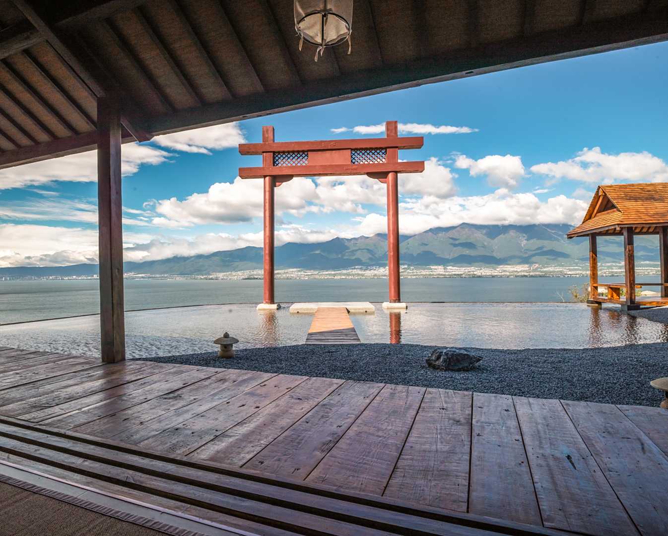 青寂隐里悬崖海景酒店