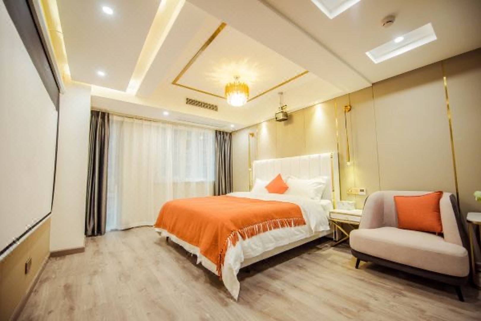 三亚悦访酒店(三亚湾步行街店)