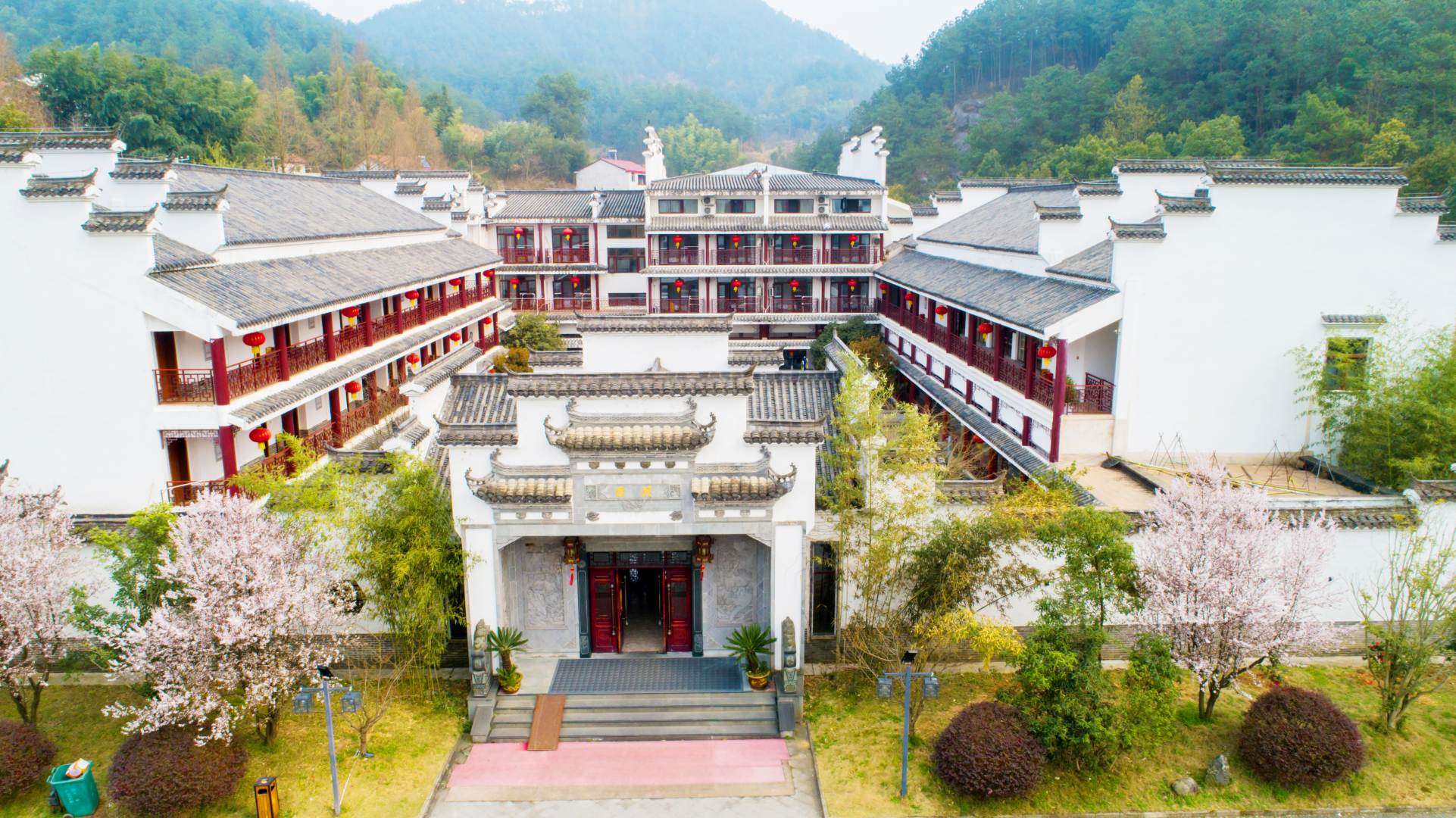 英山秀峰山庄