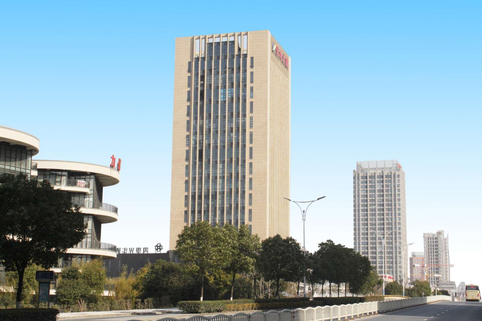 四季光华酒店