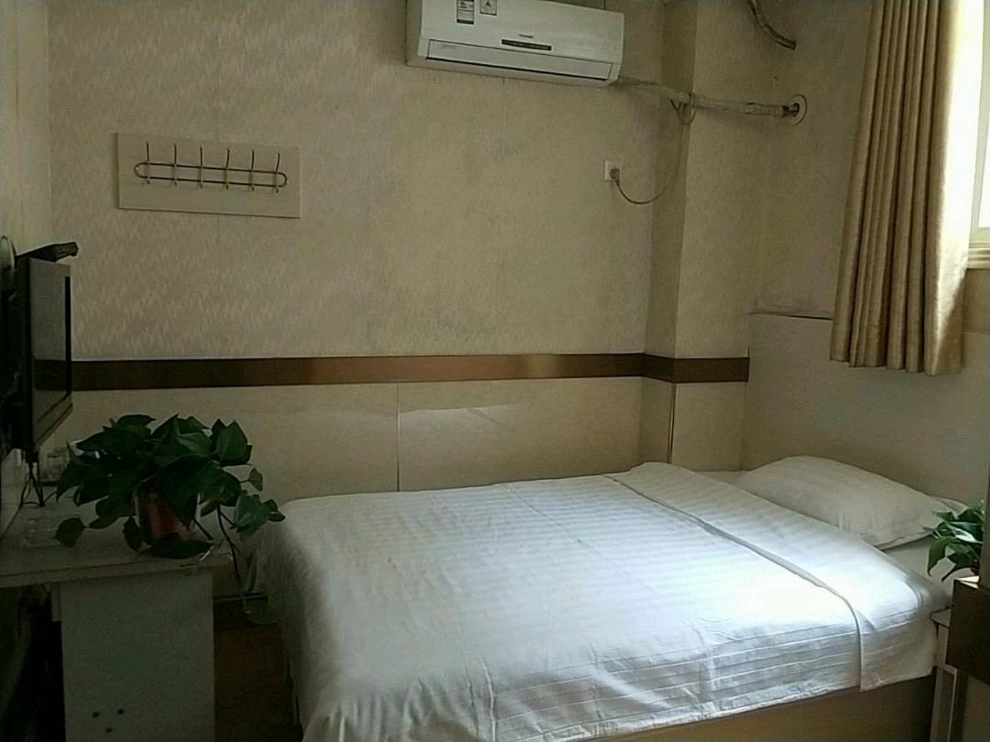 隆泰快捷宾馆(新十六街)