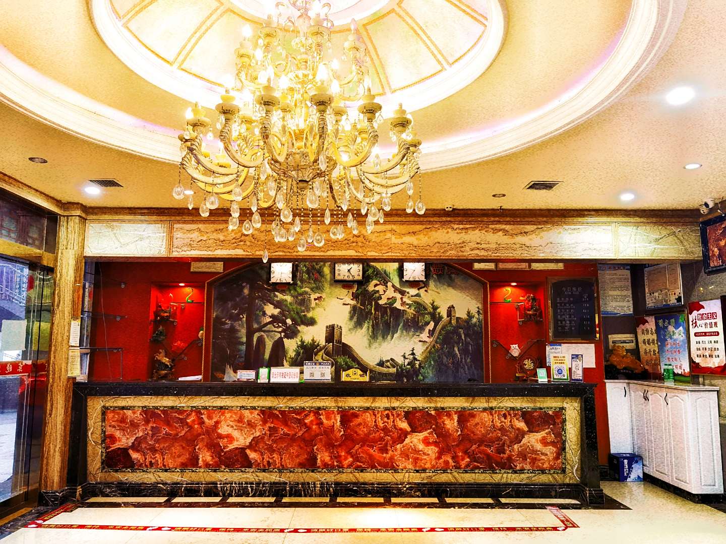 普定东晓大酒店(凯旋城店)