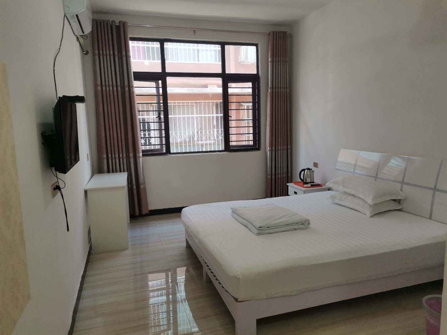 沈丘鑫丰宾馆(大闸南路店)