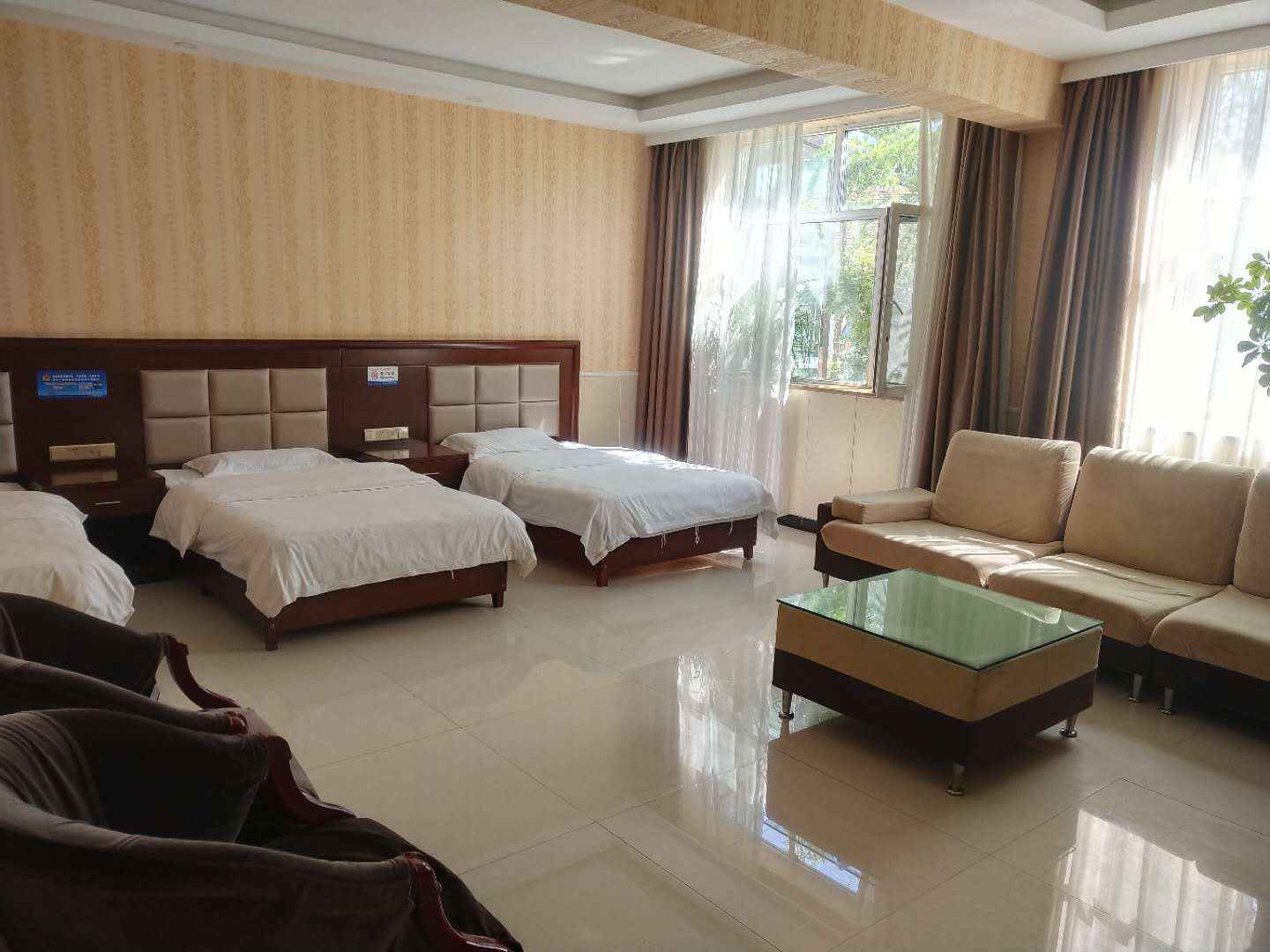 海东君悦商务宾馆