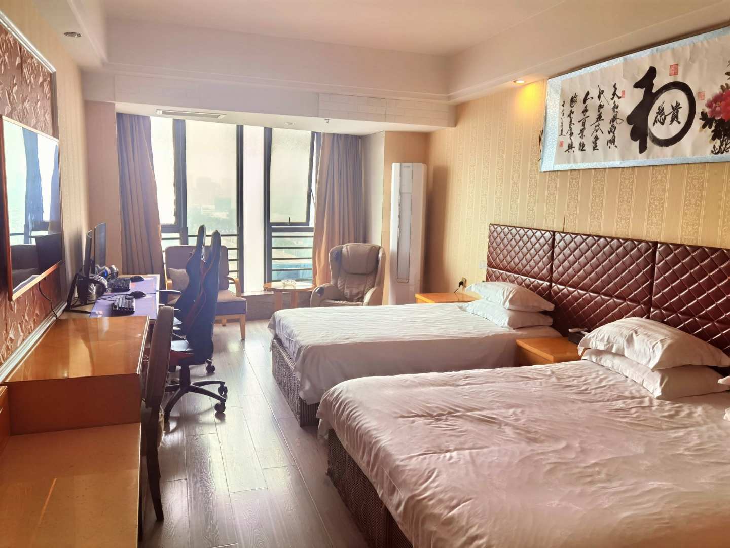 索菲特宾馆(长兴建材大厦店)