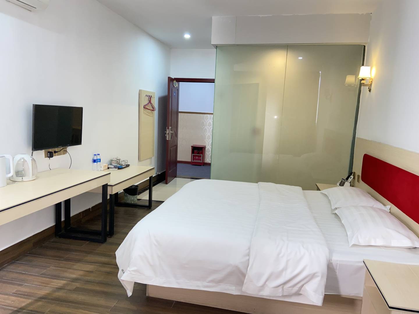 星家商务公寓(中山东凤镇政府店)