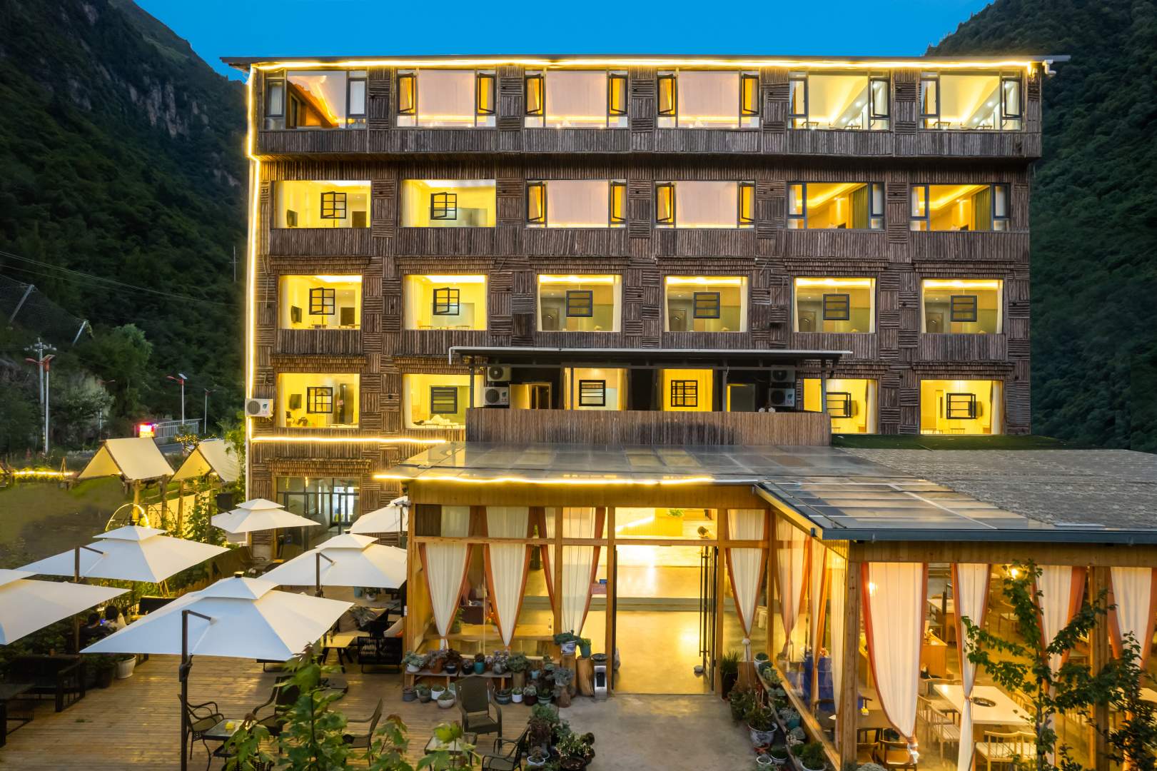 毕棚假日酒店(毕棚沟景区店)