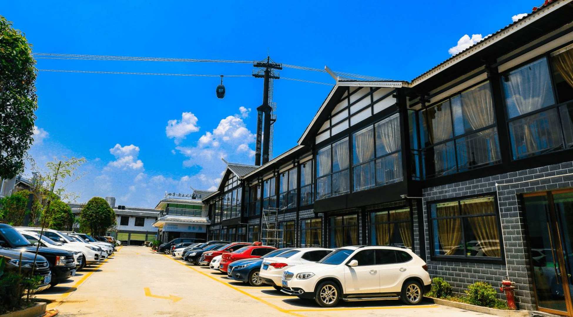 富蓝特回酒店(张家界火车站店)