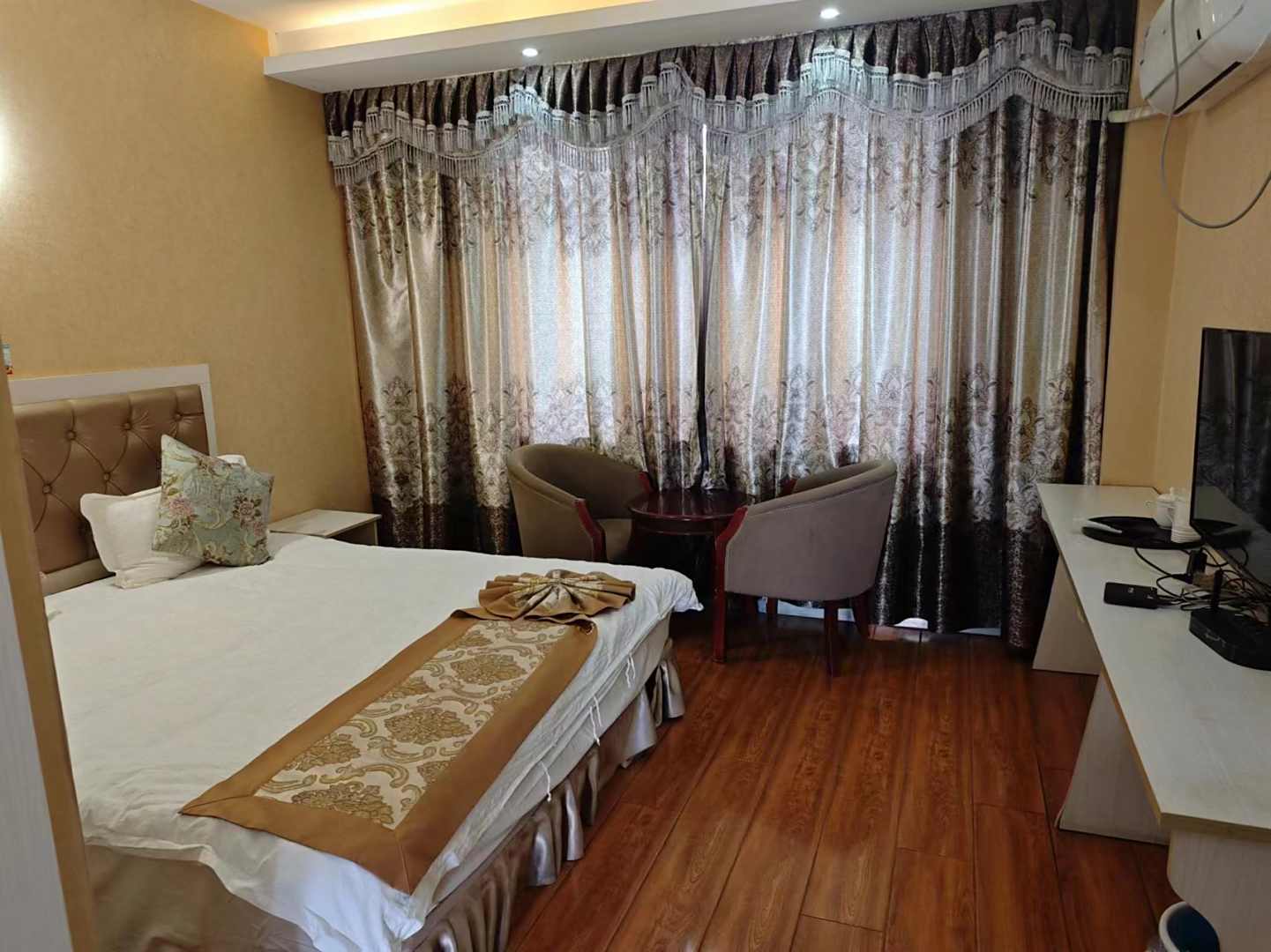 吉隆昆萨酒店