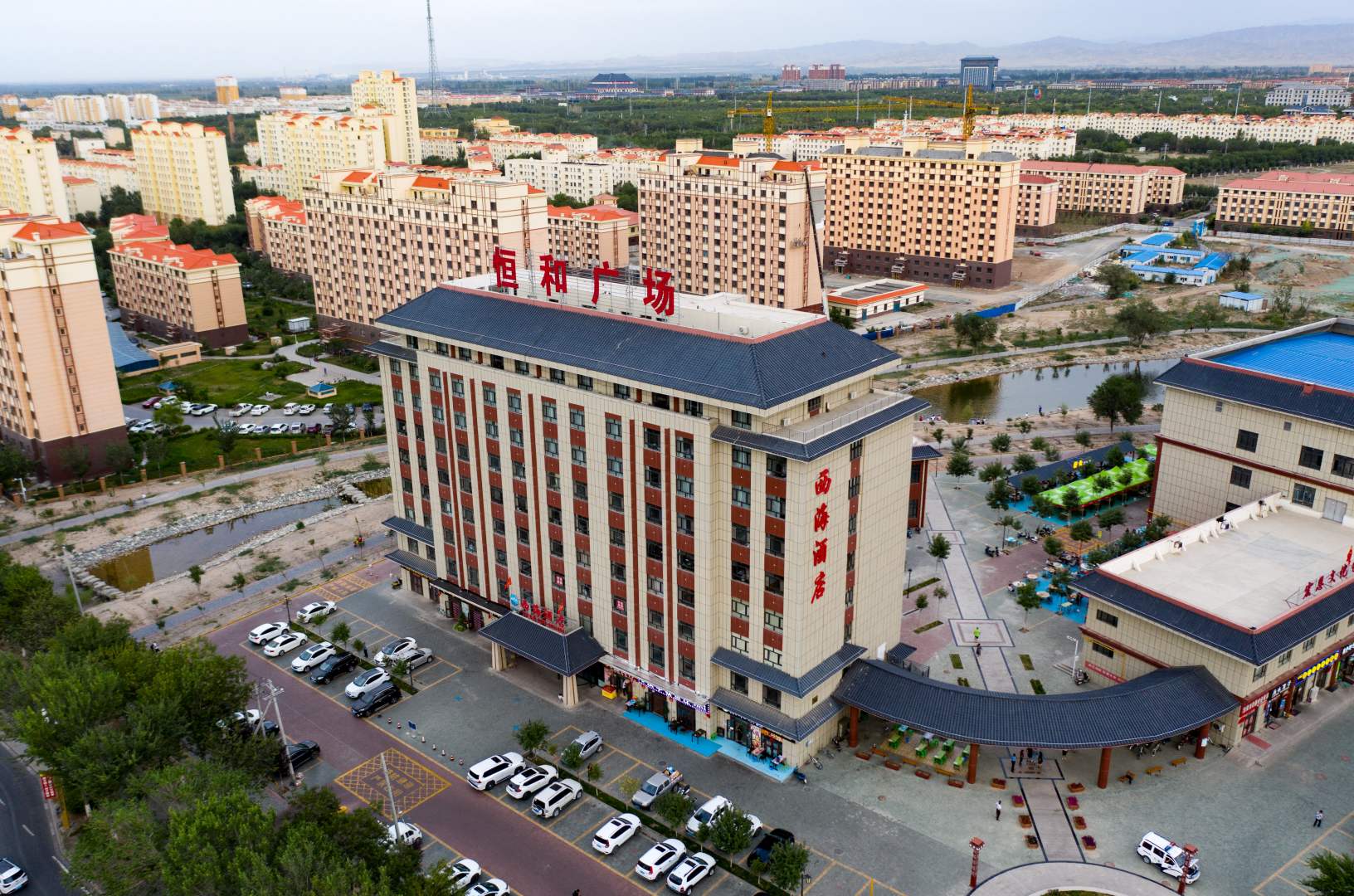 玛纳斯西海酒店