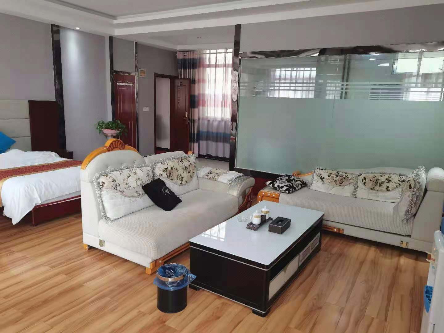 鑫阳商务宾馆(兴庆路店)