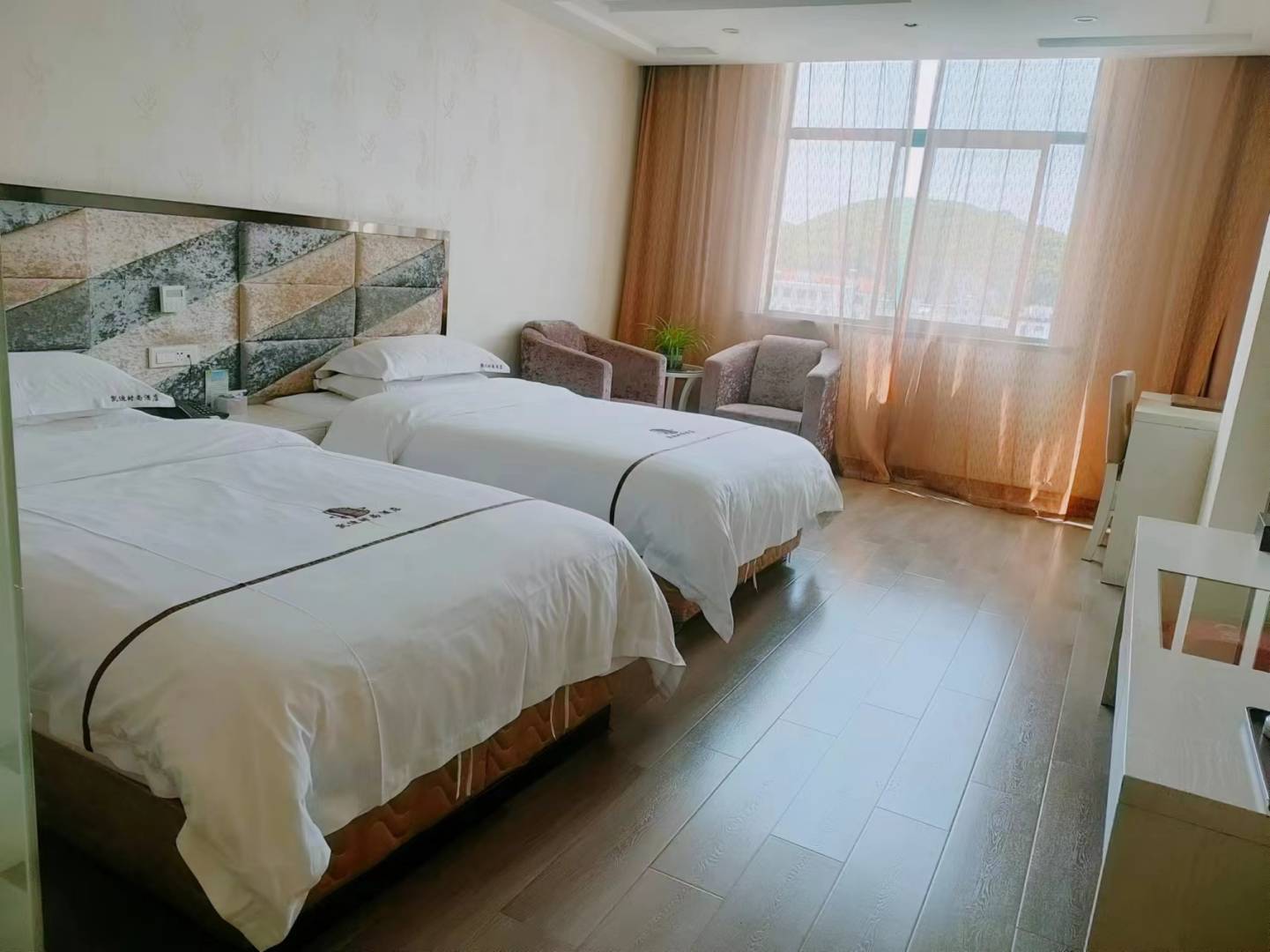 凯迪宾馆(九龙山店)