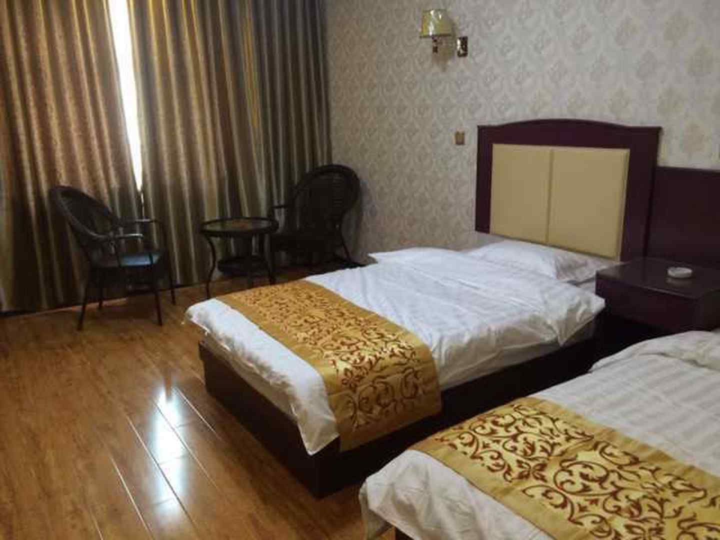 鑫泰商务宾馆(中心市场店)