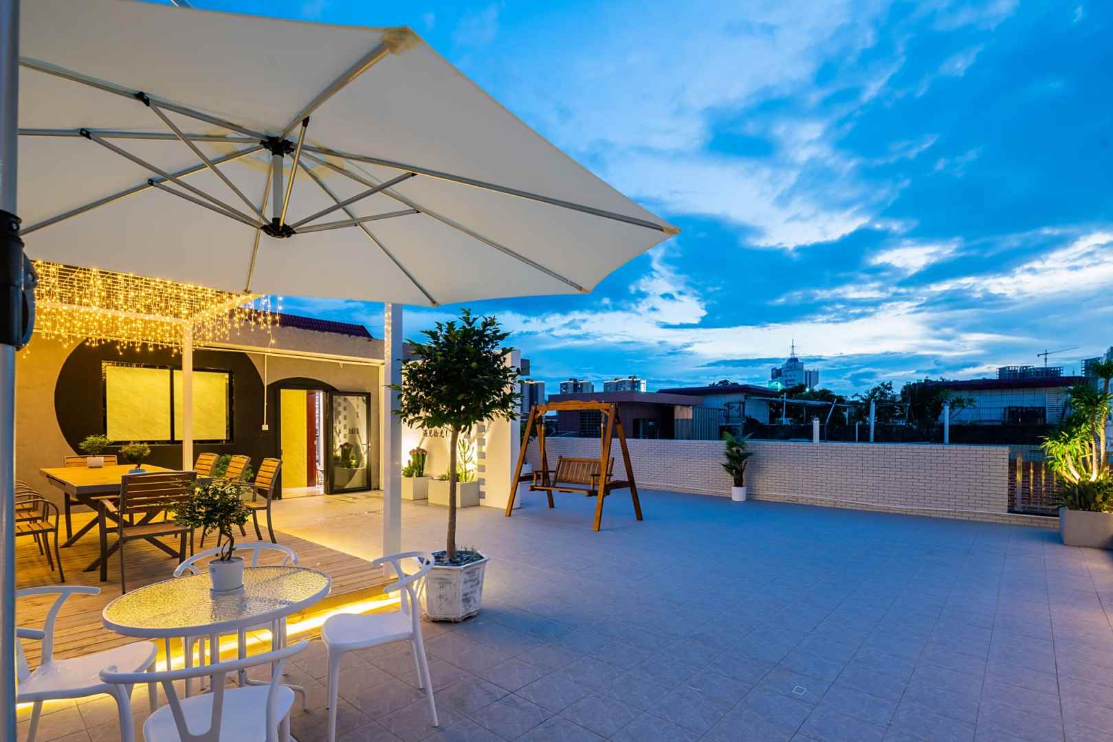 拾光枫月艺术公寓(顺峰山公园店)
