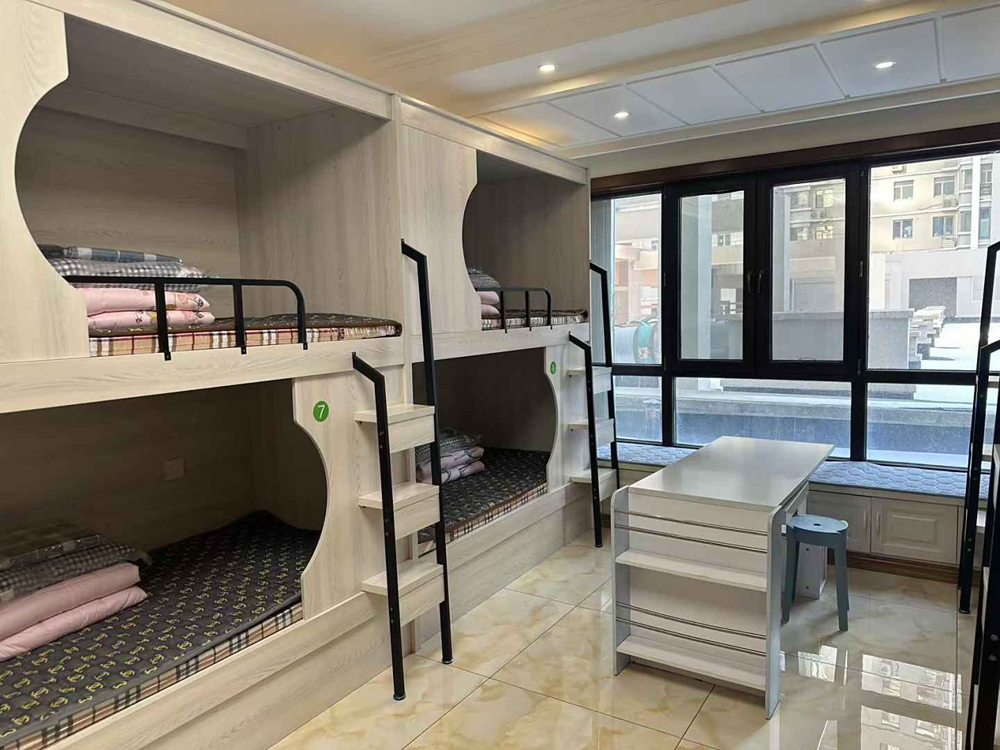 哈尔滨暖馨馨青年公寓(哈尔滨中央大街地铁站店)