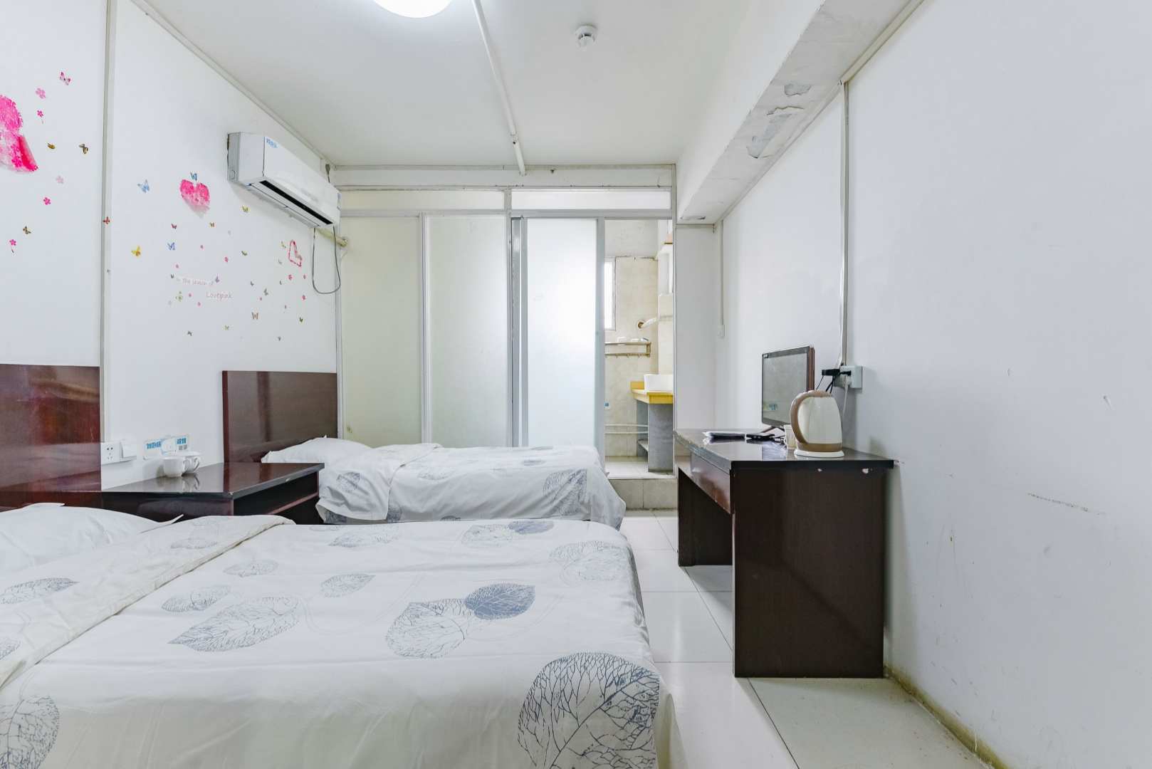 虫虫客栈(南阳火车站店)