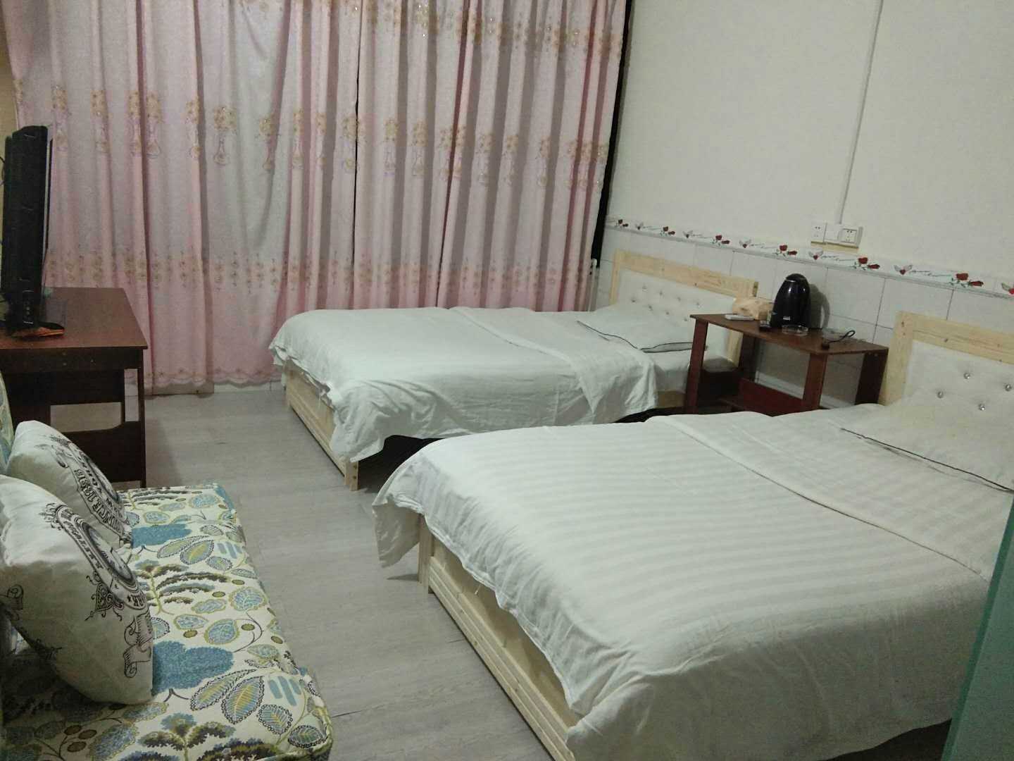 平昌明月旅馆