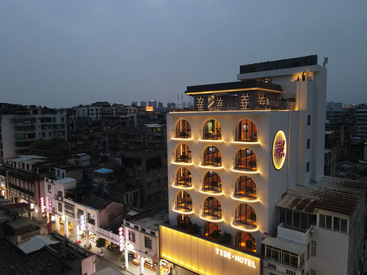 潮酒店