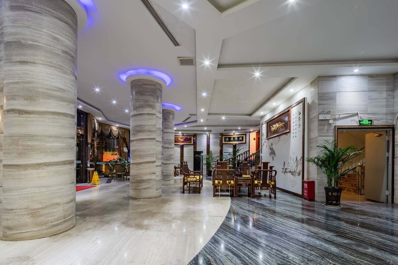 盈江江运大酒店