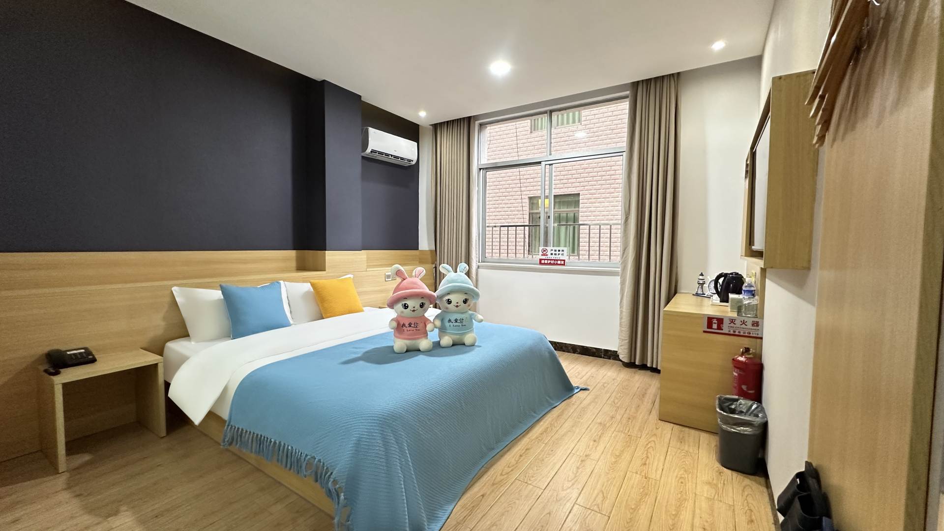 龙轩公寓(罗定汽车总站店)