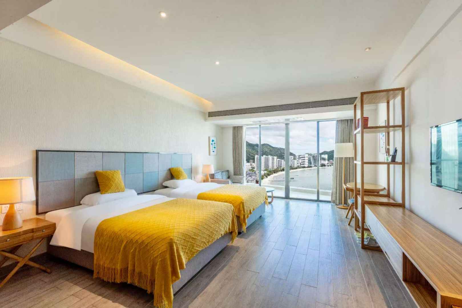 吉润假日酒店(惠东巽寮湾伴山伴海店)