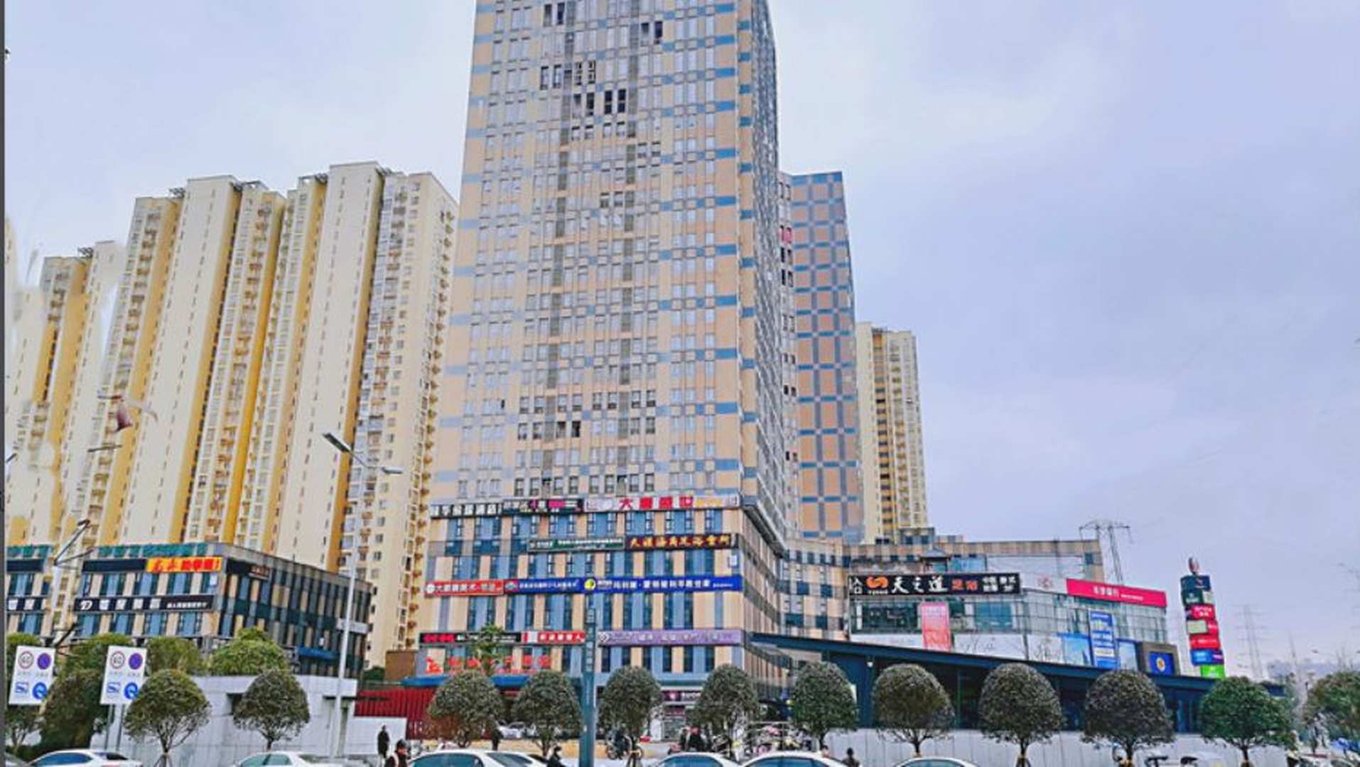 隆华希瑞酒店(螺丝塘地铁站店)