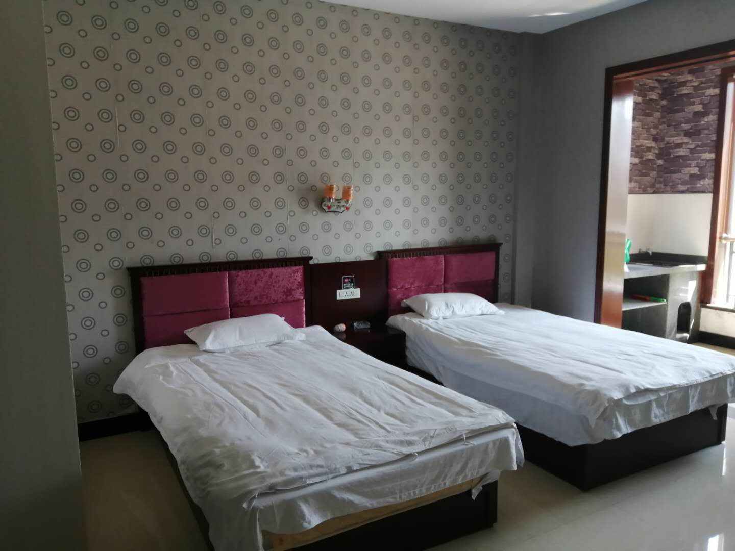 龙新商务宾馆
