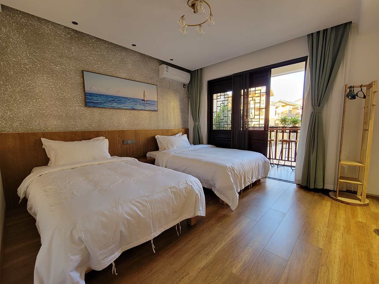 抚仙湖安住当下客栈(广龙小镇店)