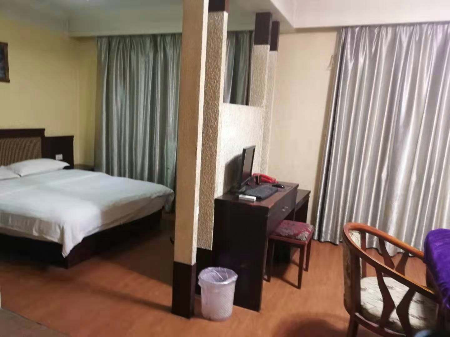东旭宾馆