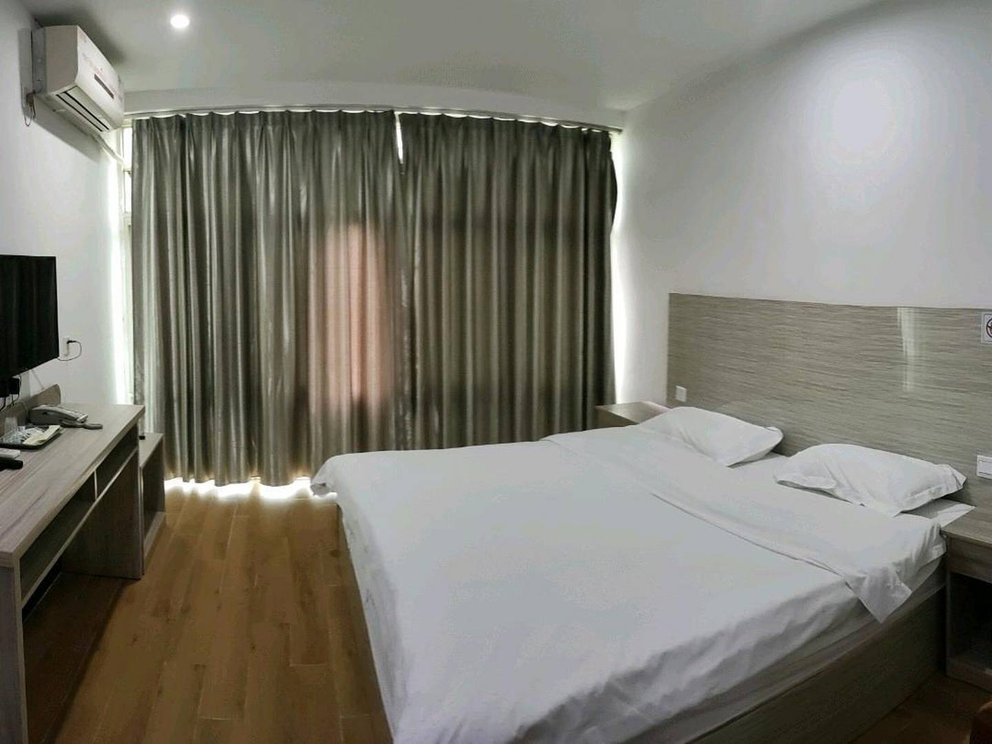 茂名鑫华旅馆(1959服务中心店)