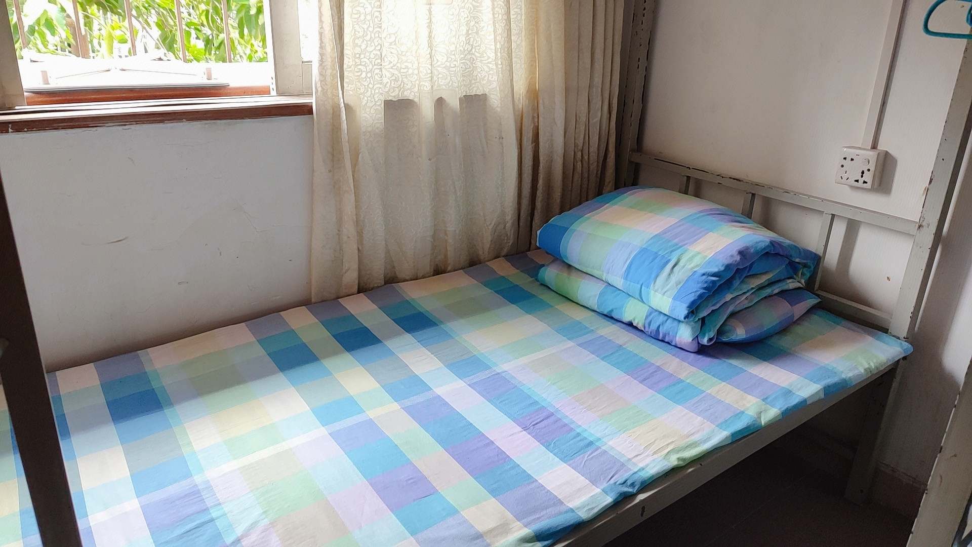 深圳舒心青年旅舍(园岭地铁站店)