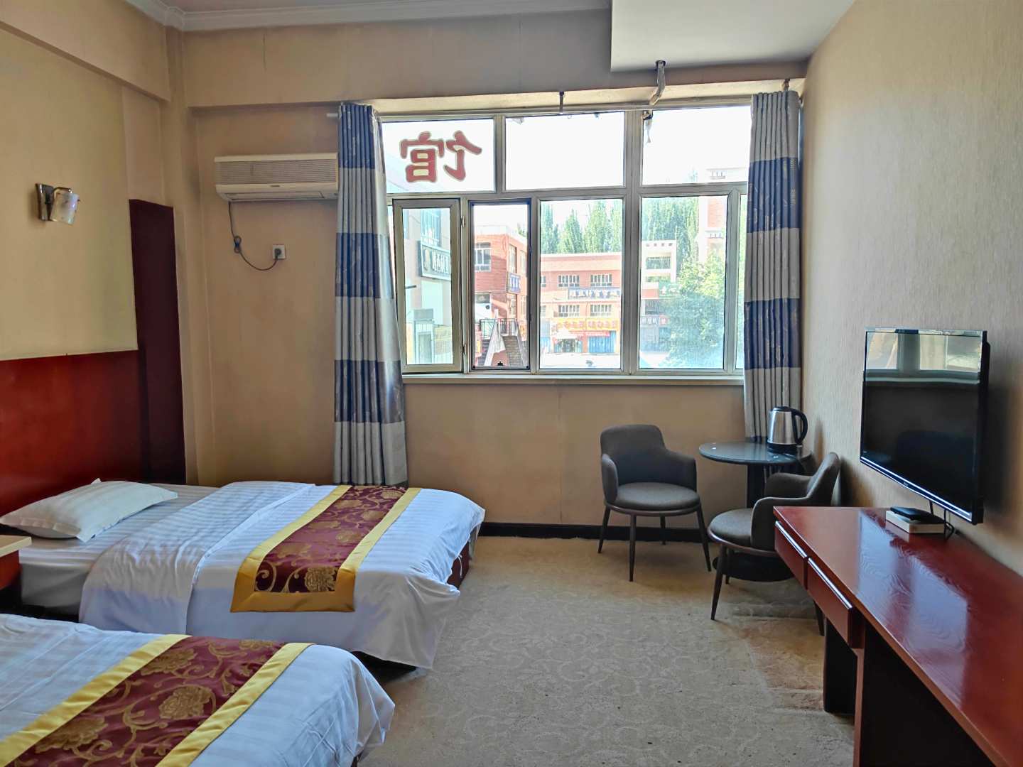 库车渝隆宾馆