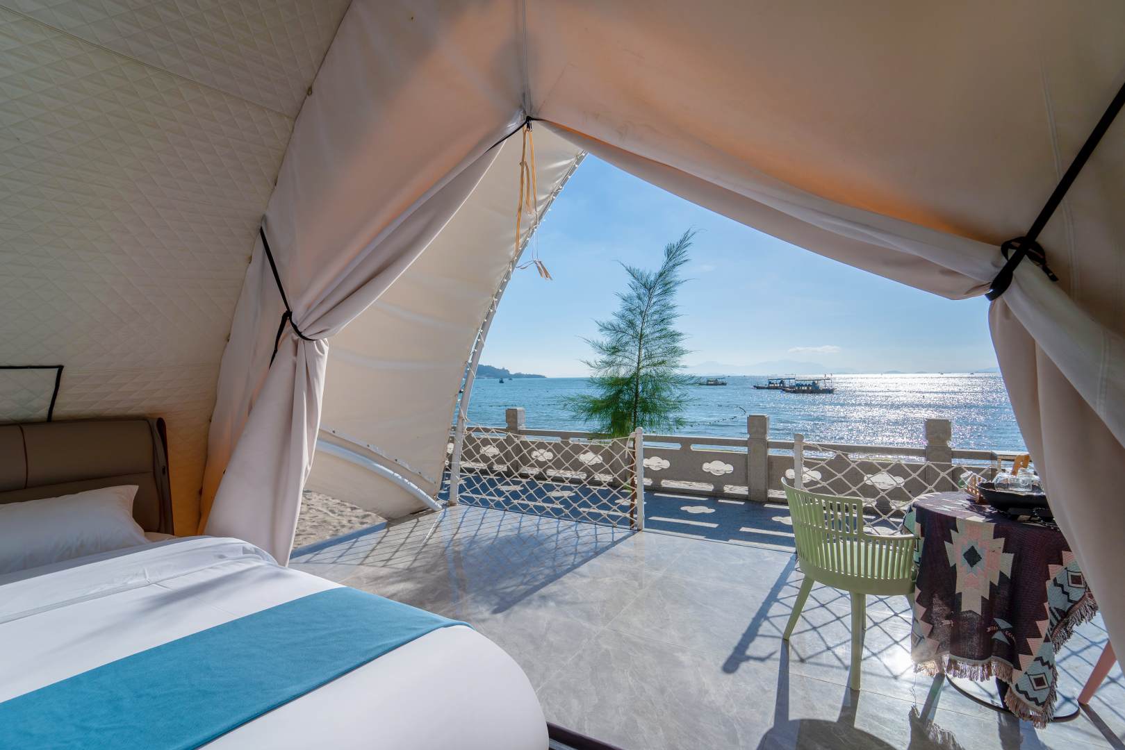 惠州惠东巽寮湾双鱼岛沙滩帐篷露营地