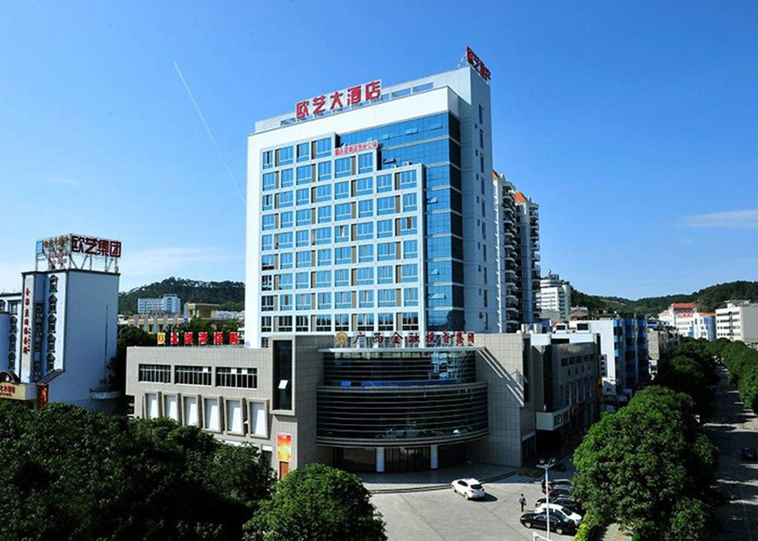 百色欧艺大酒店